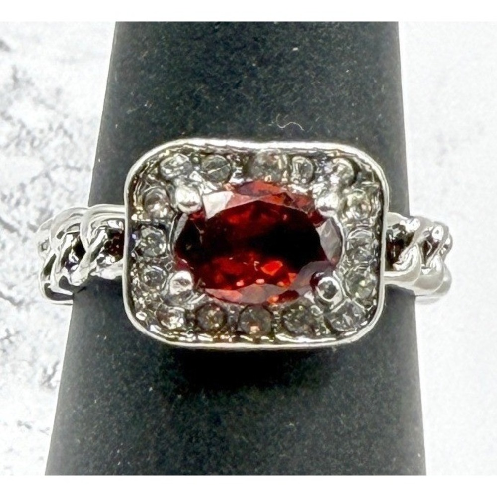 Red Stone Halo Ring Silver Tone Clear Accents Size 7‎ - New -